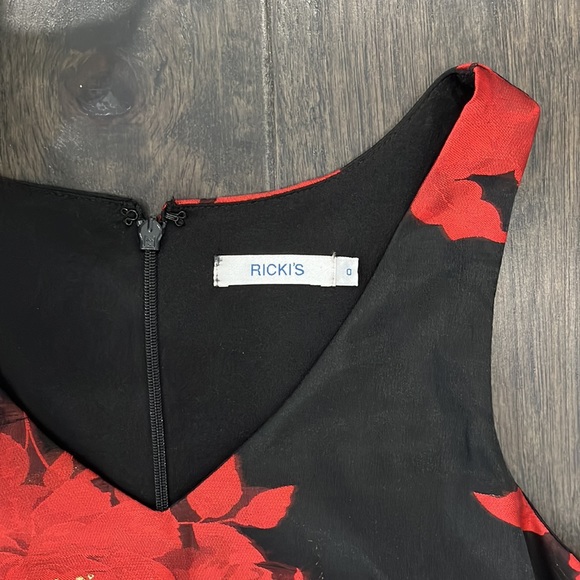🌸 3/$25 Ricki’s | Beautiful Red & Black Dress - Picture 3 of 5